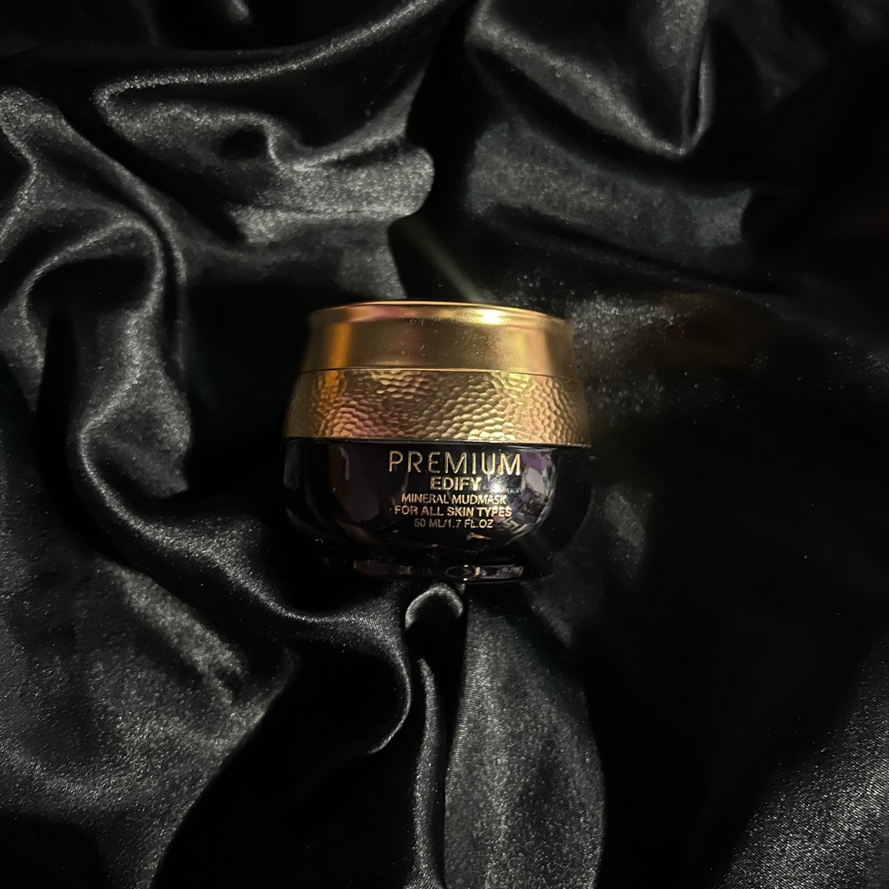 MOSHEKO BEAUTY | Mineral Mud Mask